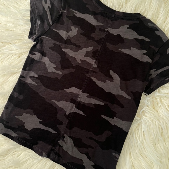 Athlete Girl "Daily shirt in Camo” - Picture 4 of 6